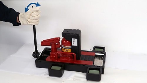 EAGLE帶滑臺(tái)趾形千斤頂使用說明 EAGLE帶滑臺(tái)趾形千斤頂使用說明