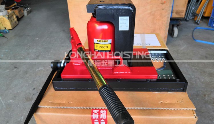 F系列帶滑動臺爪式千斤頂實物